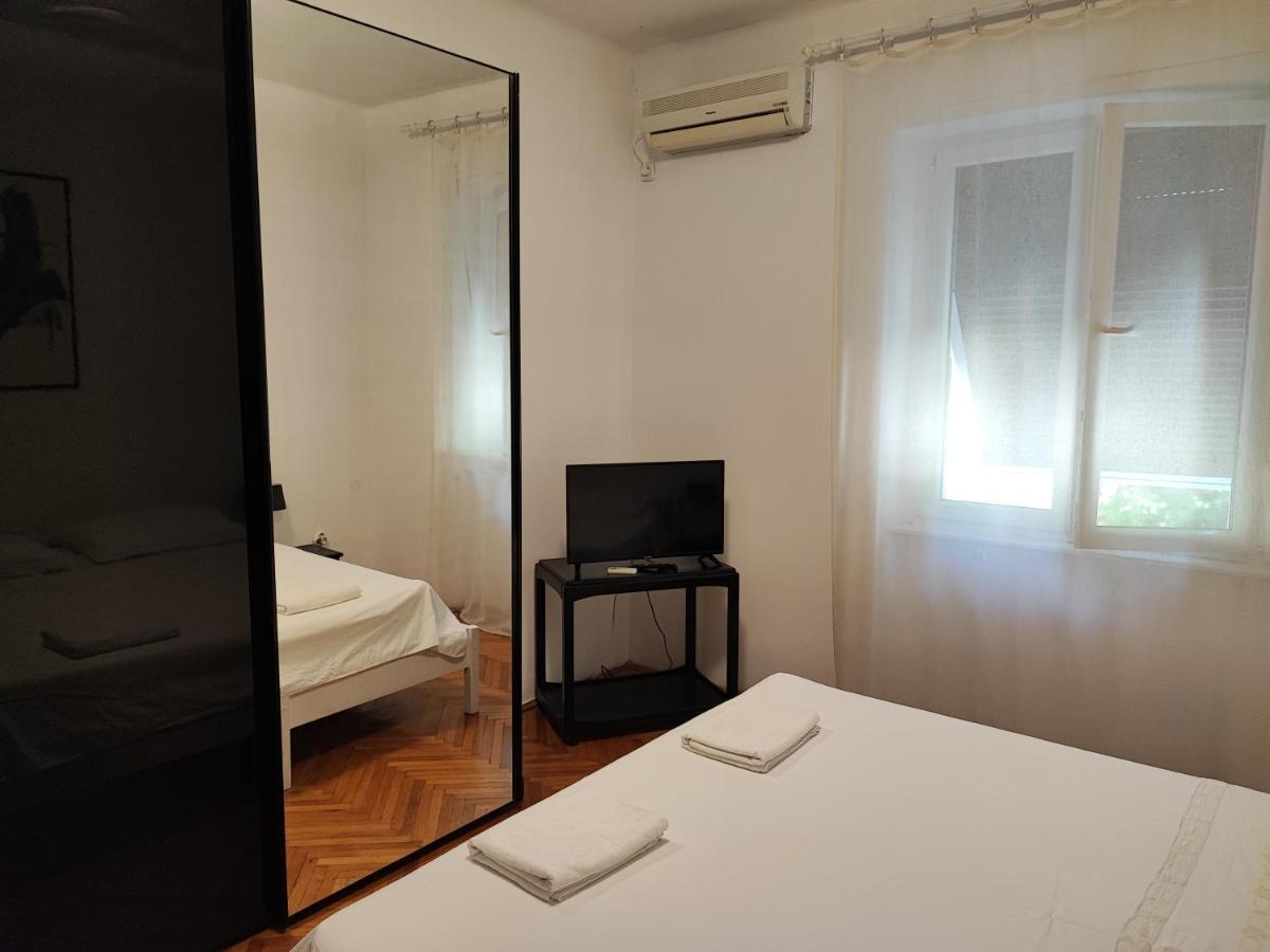 Private Accommodation Raspudic Split Exterior foto